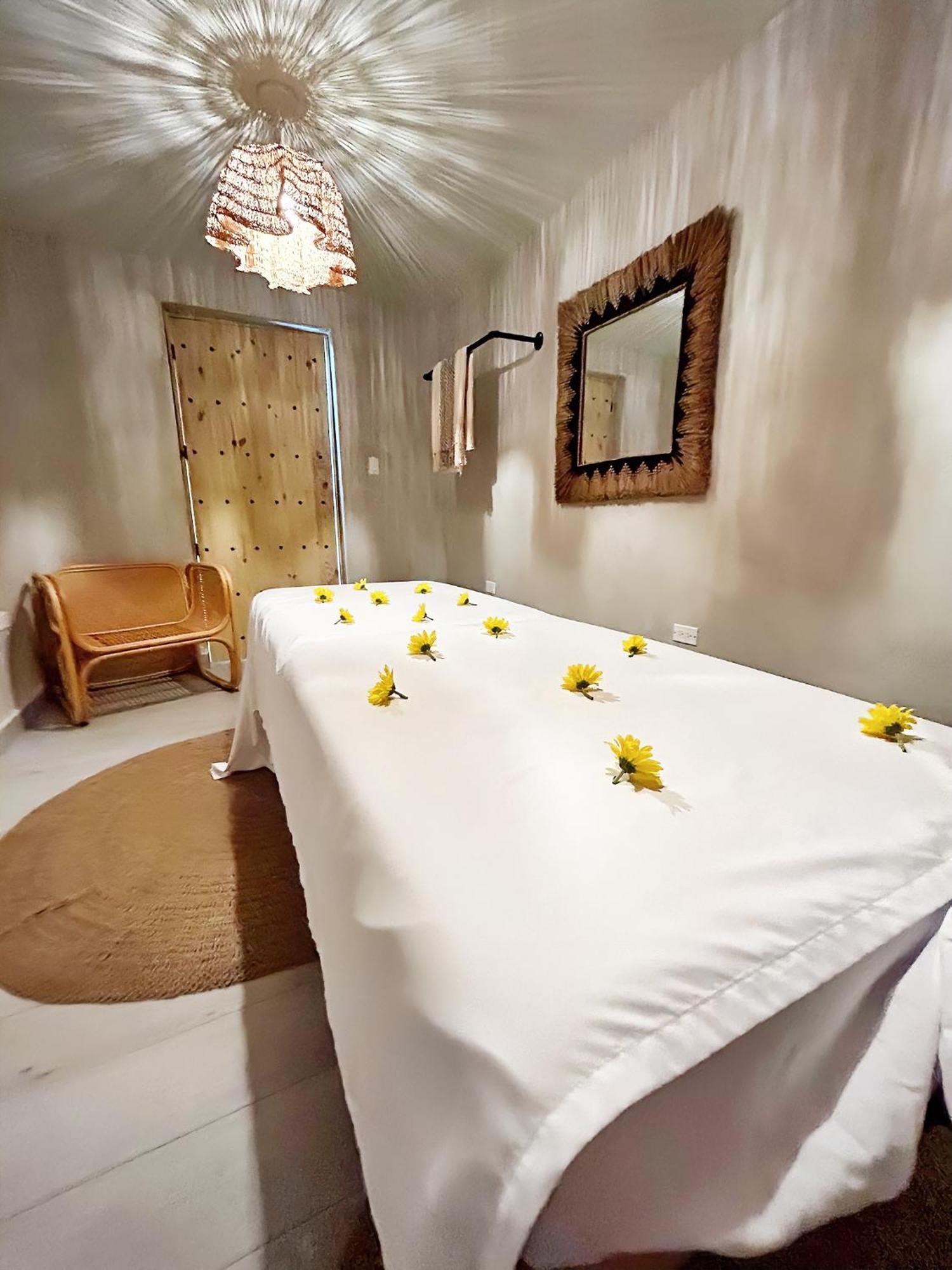 Bali Posh Hotel Pr Каролина Экстерьер фото