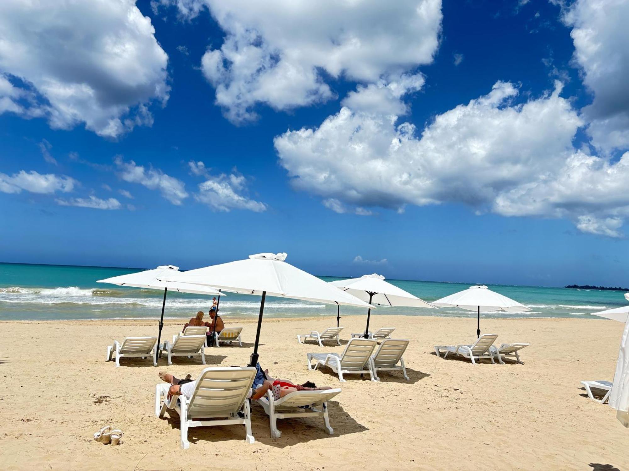 Bali Posh Hotel Pr Каролина Экстерьер фото
